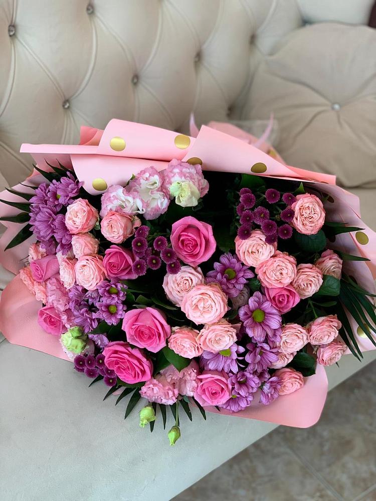 Букет цветов из: Хризантемы, Розы и Лизиантусы в Верхние Киги