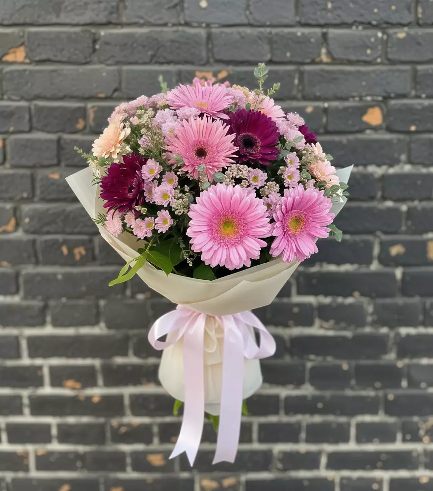 Букет цветов из: Герберы и Хризантемы в Верхние Киги