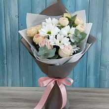 Букет цветов из:  Хризантемы и Розы #REPLACE_PRED# Верхние Киги