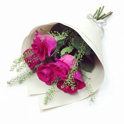 Букет цветов из: Розы в Верхние Киги