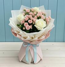Букет цветов из:  Розы #REPLACE_PRED# Верхние Киги