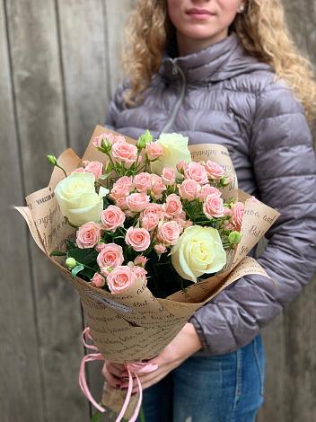 Букет цветов из: Розы в Верхние Киги