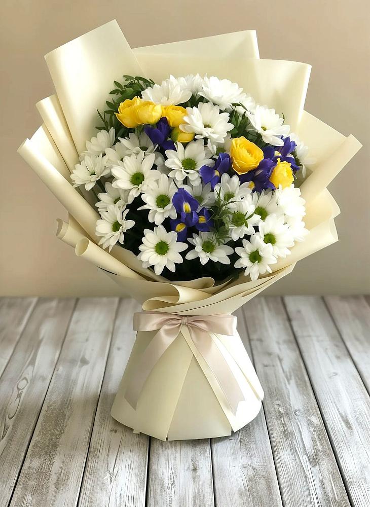 Букет цветов из: Ирисы, Хризантемы и Розы в Верхние Киги