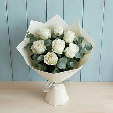 Букет Белые розы в Эвкалипте в Верхние Киги