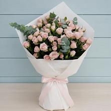 Букет цветов из:  Розы #REPLACE_PRED# Верхние Киги