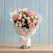 Букет цветов из:  Розы #REPLACE_PRED# Верхние Киги